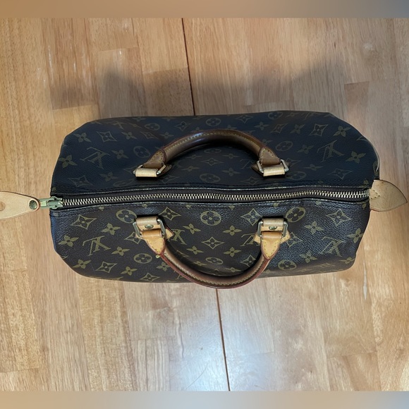 Louis Vuitton Speedy 30 Authentic - Picture 2 of 11
